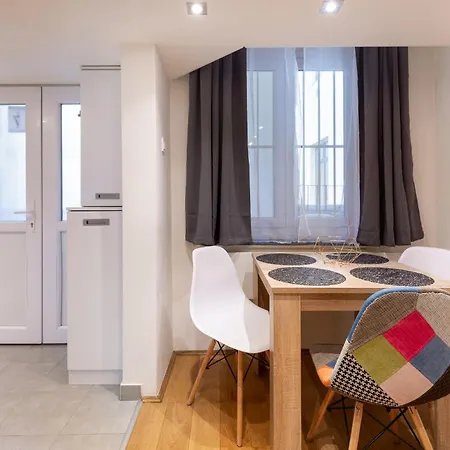 B21 Bajcsy * 부다페스트